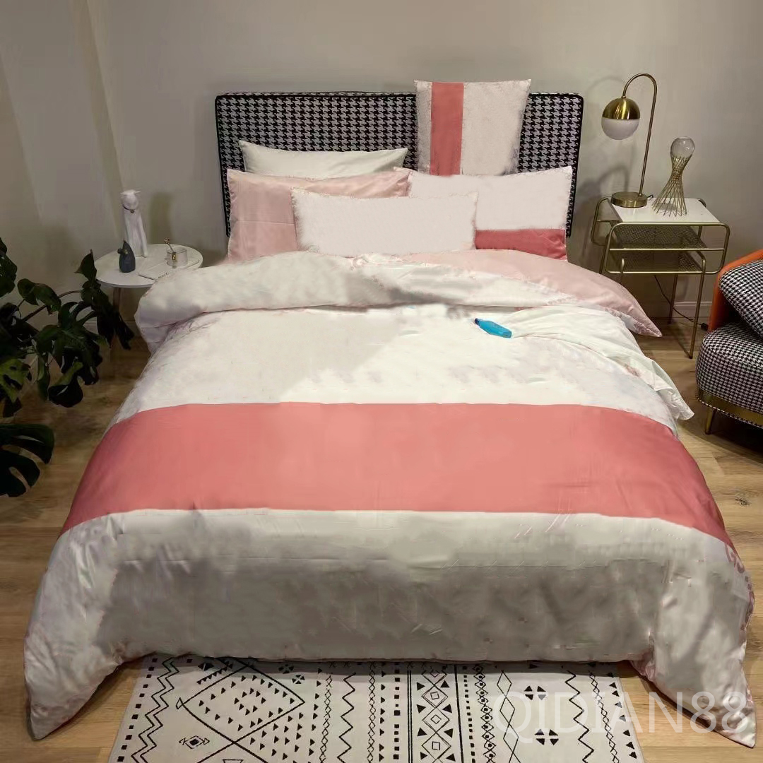 

GU Luxury Bedding Set Silk Touch High Quality Quilt Cover Sheet Pillowcase Soft and Comfortable 4 Piece Set, Contact for more styles