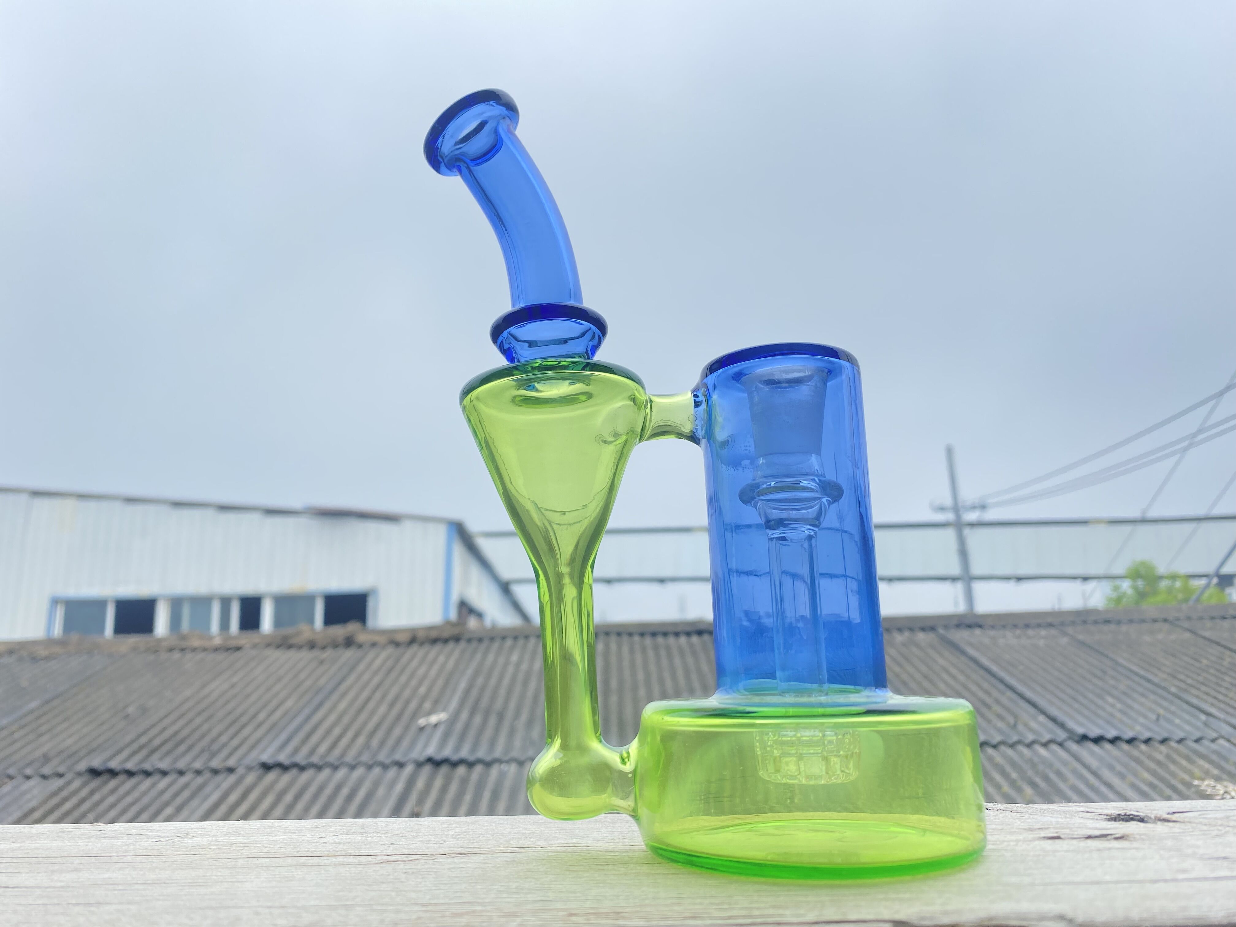 

Glass hookah,rbr,14mm joint are welcome to order