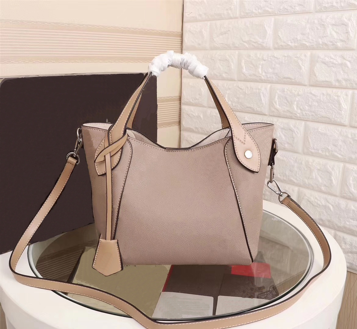 

High quality stylish luxury designer bag Ladies' favorite tote bag Tote cross bag Full leather chain Belt embossed shoulder bags 354, 54354#khaki