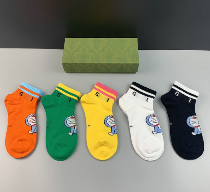 

Luxury Pantyhose Designer Men Women Socks Wool High Quality Premium Street Sports Embroidered Comfortable Cotton 5 Piece Set with Box