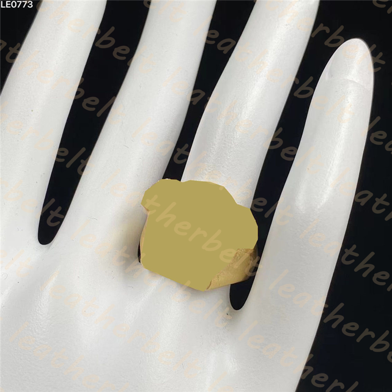 

Designer Diamond Ring Retro Portrait Ring Women Men Gold Plated Rings Fashion Rhinestone Jewelry