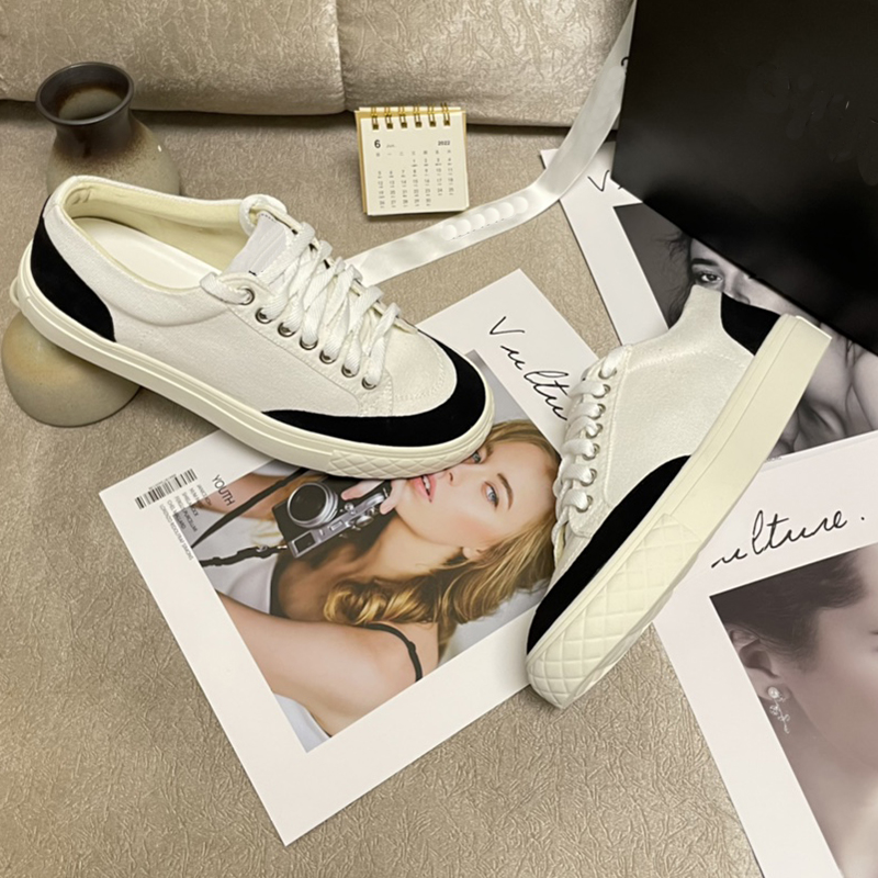 

Skate Shoes Classic Women Lacing Multicolor Sneakers Printed Rubber Sole Canvas Shoe Casual Breathable Wamen Running Shoes Black and White Fashion Sandals