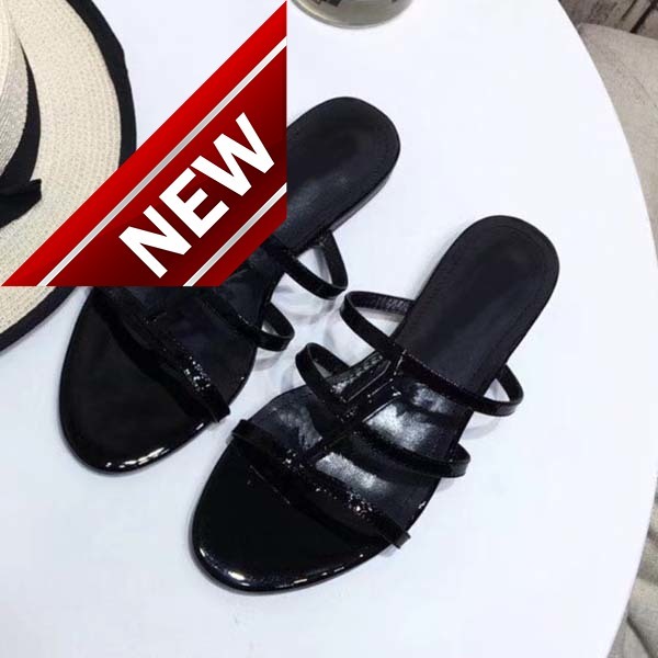 

Top Quality Luxury Designer Shoes Ladies Sandals CASSANDRA OPEN SANDALS WITH BLACK IN PATENT LEATHER Casual Fashion Slipper, Red