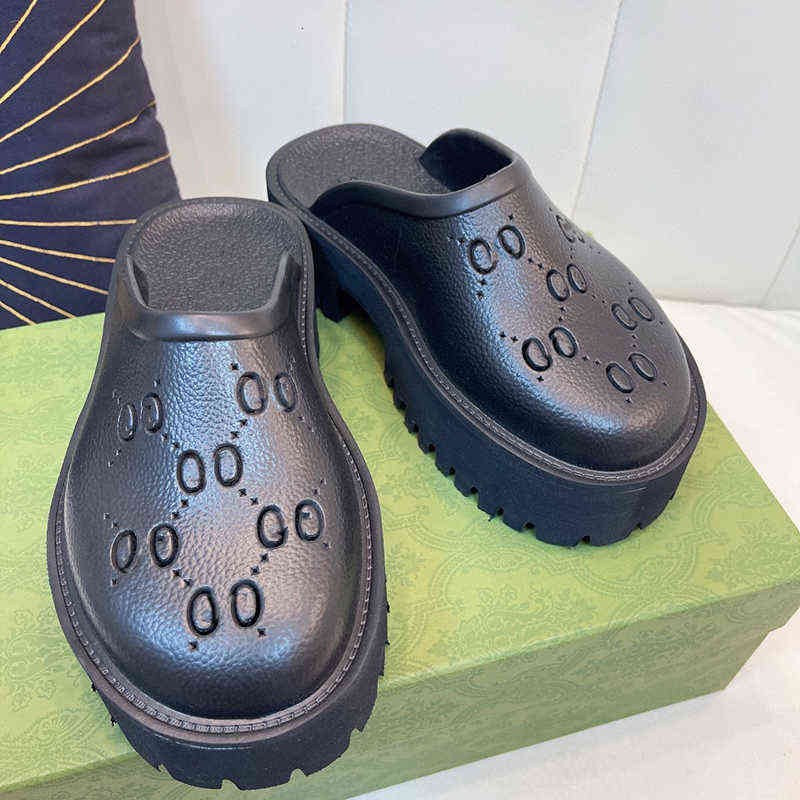 

luxury brand Designer women's platform perforated G sandal slippers made of transparent materials fashionable sexy lovely sunny beach woman, Color 1;flat bottom