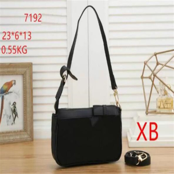 

2022 Hight Quality hobo Tote Famous bag Genuine Leather designer Handbag Women Crossbody Shoulder Bags favorite purse, Brown