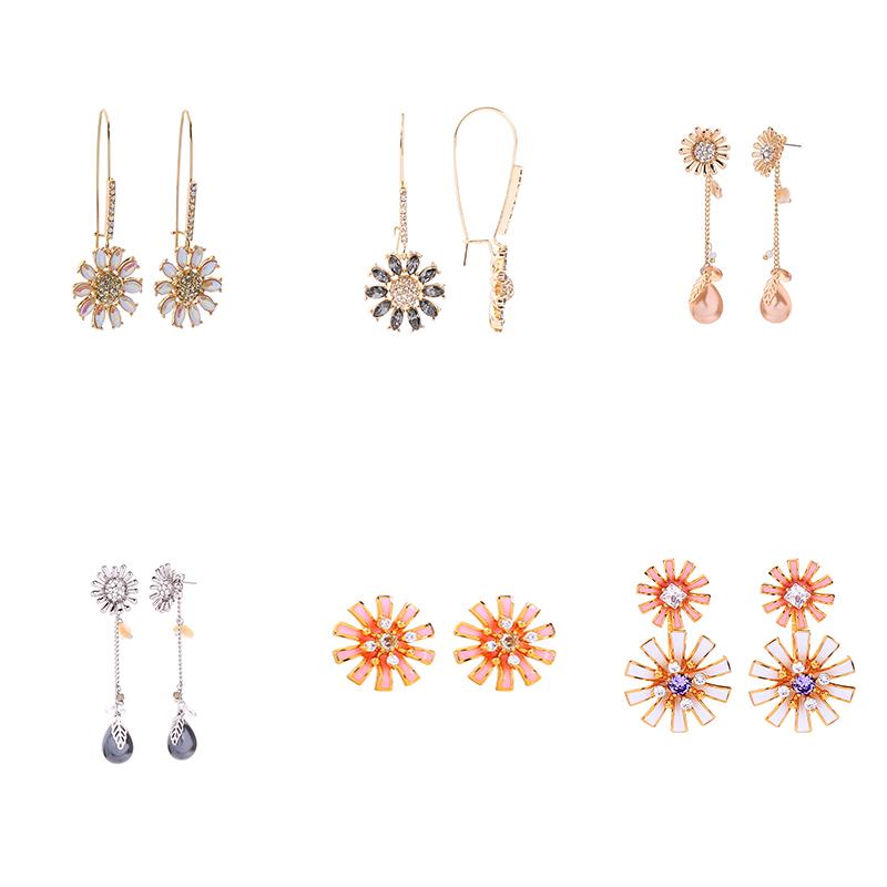 

Dangle & Chandelier Ways Daisy Crystal Drop Earrings Grey Imitation Pearls Allergy Free Detached Rhodium Color Pendants For Women Fashion Je