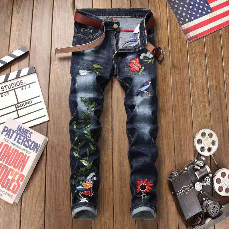 

High end pierced jeans slim little feet fashion brand 2020 autumn and winter new black trend men's long pants, 661