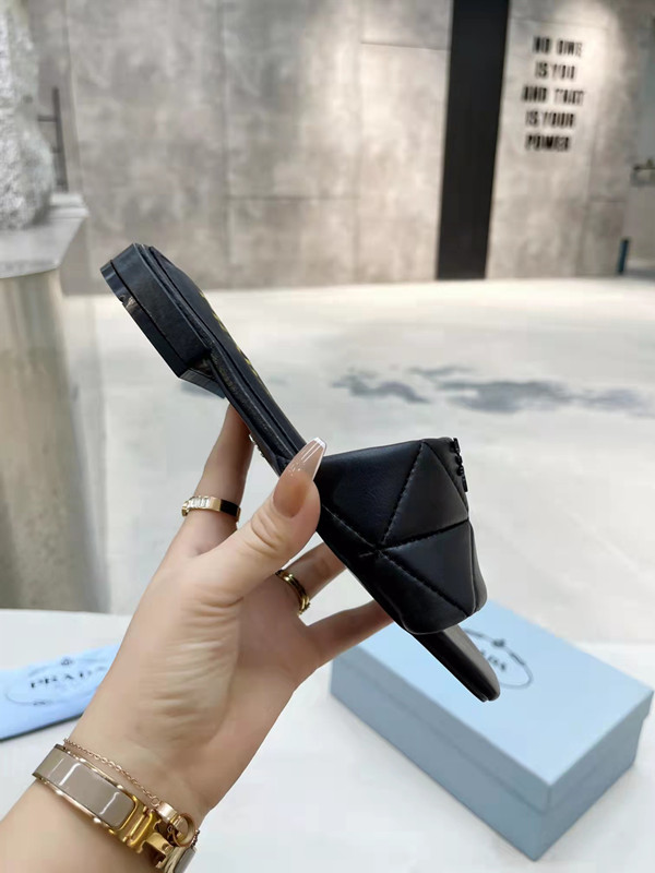 

Slippers designer sandals women slippers Gear bottoms Flip Flops ladies luxury fashion casual size 35-42 with box-01, Chocolate