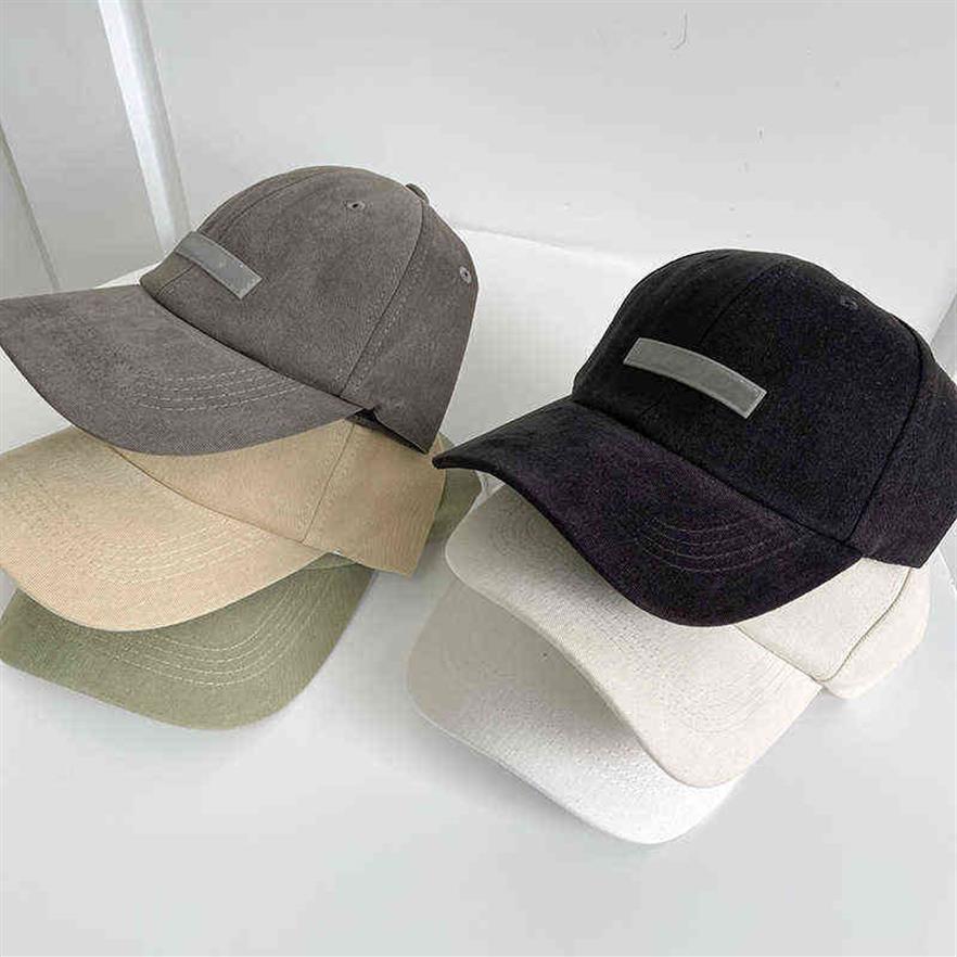 

Unisex Baseball Cap Four Seasons Essentials Adjustable Hat Men and Women Sun Protection Cap Couples Baseball Caps AA220420282S, Black