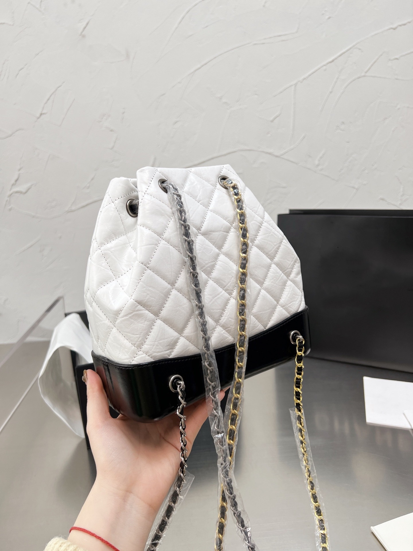 

2022 New High Quality Fashion Leather Women Bag cowhide fashion girls School Bags Backpacks Lady Style Spring backpack Practical versatile Travel HandBag, Black