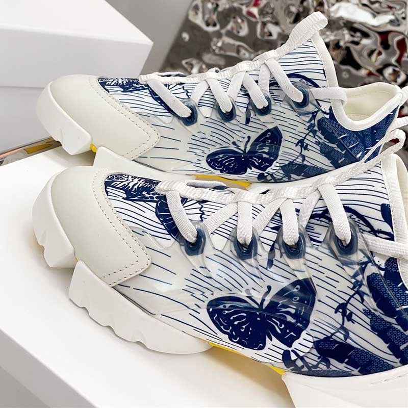 Chaussures de mode d'automne de printemps pour femmes épaisse semelles plates lacets à lacet décontracté sur les chaussures d'entraîneur rond des