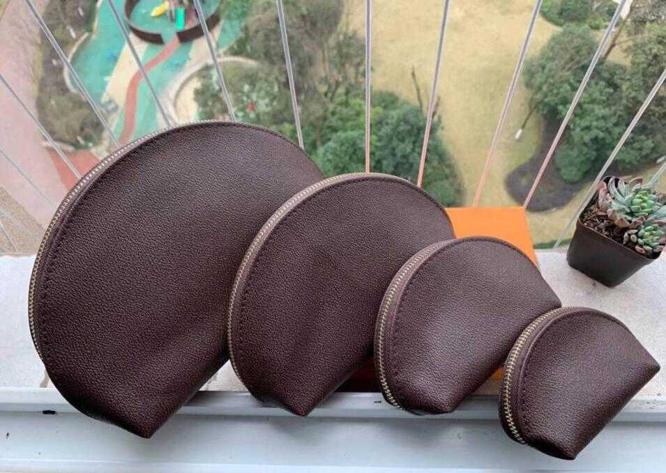 

2021 Women 4pcs/set fashion cosmetic bags organizer famous makeup bag travel pouch make up bag ladies cluch purses organizador toiletry Bag, Brown flowers