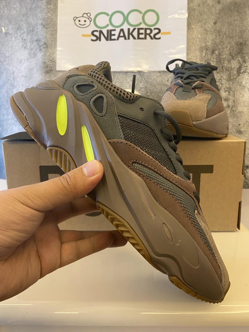 

2022 700 v1 v2 v3 running shoes sneaker reflective white color 380 UNC matching brown blue women men full size 36-46, Other