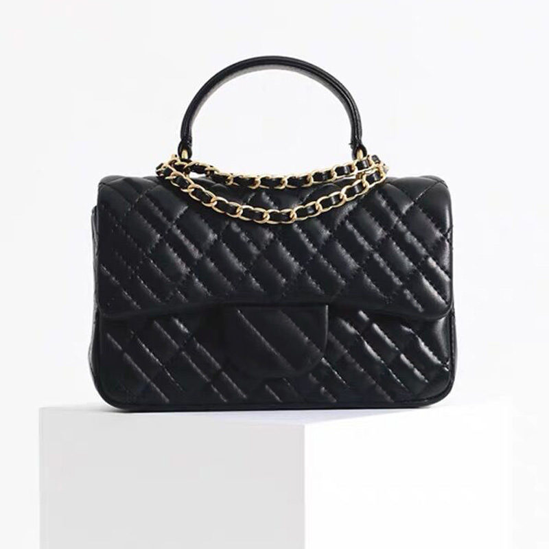 

5 colors Women shoulder bags Fashion Luxurys Designers bags Crossbodys Messenger Handbags chain high quality lambskin and metal hardware Crossbody bag, Black