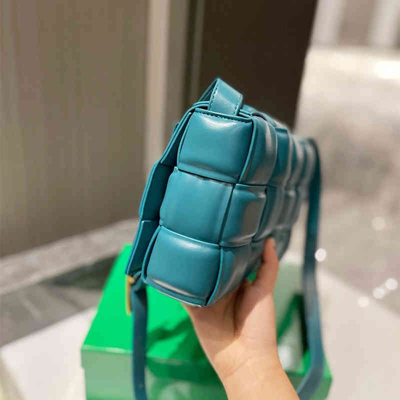 

Bottegav Venetas Handbag Bag female 2022 cassette leather woven small square same fetal sheepskin one shoulder pillow bag, White