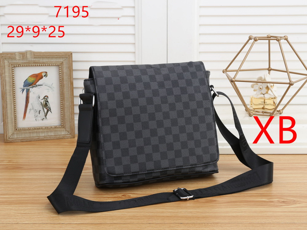 Femmes Sacs de duffle Sac de messager Monogrammes Pagières à épaule Scheccasseur Satchels Men Femmes Tote Sacs Hands Wallet Luxurys Crossbody Pur