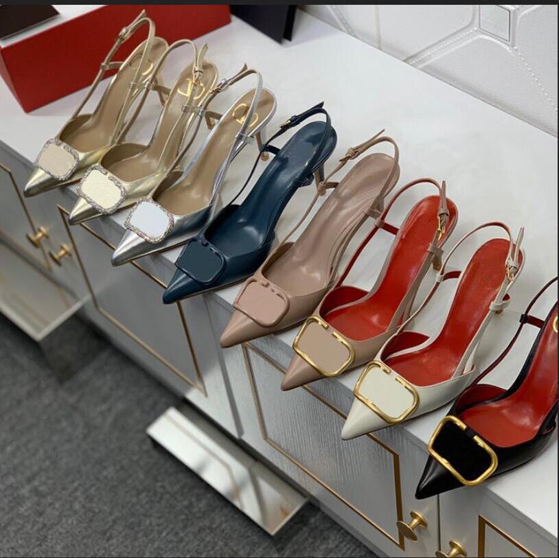 2022 Été pour femmes pour femmes Sandales à talons hauts Tempérament tout-correspondant Metal V boucle française Poighed Toe Chaussures Bouche pe