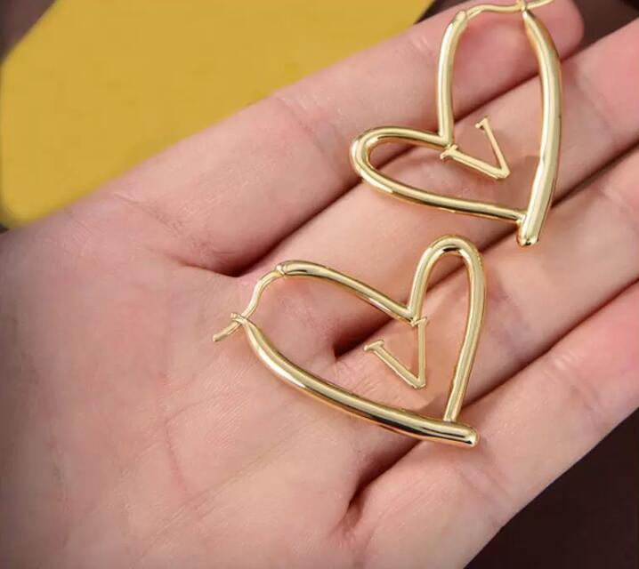 

Hoop Earrings Letter Love Gold Stud for lady Women Party Wedding Lovers gift engagement jewelry with box