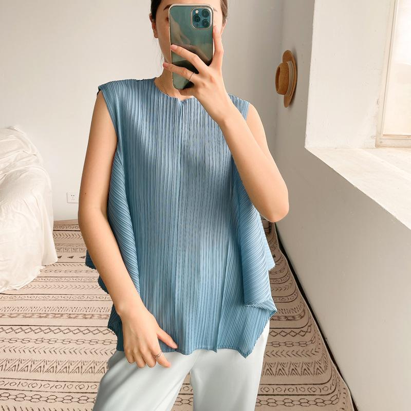 

Women's T-Shirt Miyake Designer Women's Pleated Top Short Sleeve Design Small Loose Large Size Summer Sleeveless Tank TopWomen's, Picture color