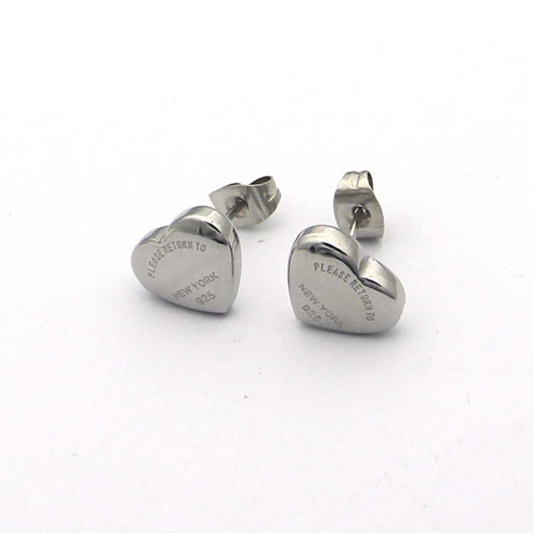 

Cute Size Top Quality Classic Style Women Lover Heart Studs Luxury Stainless Steel Earrings Logo Printed Wedding Party Gifts Wholesale