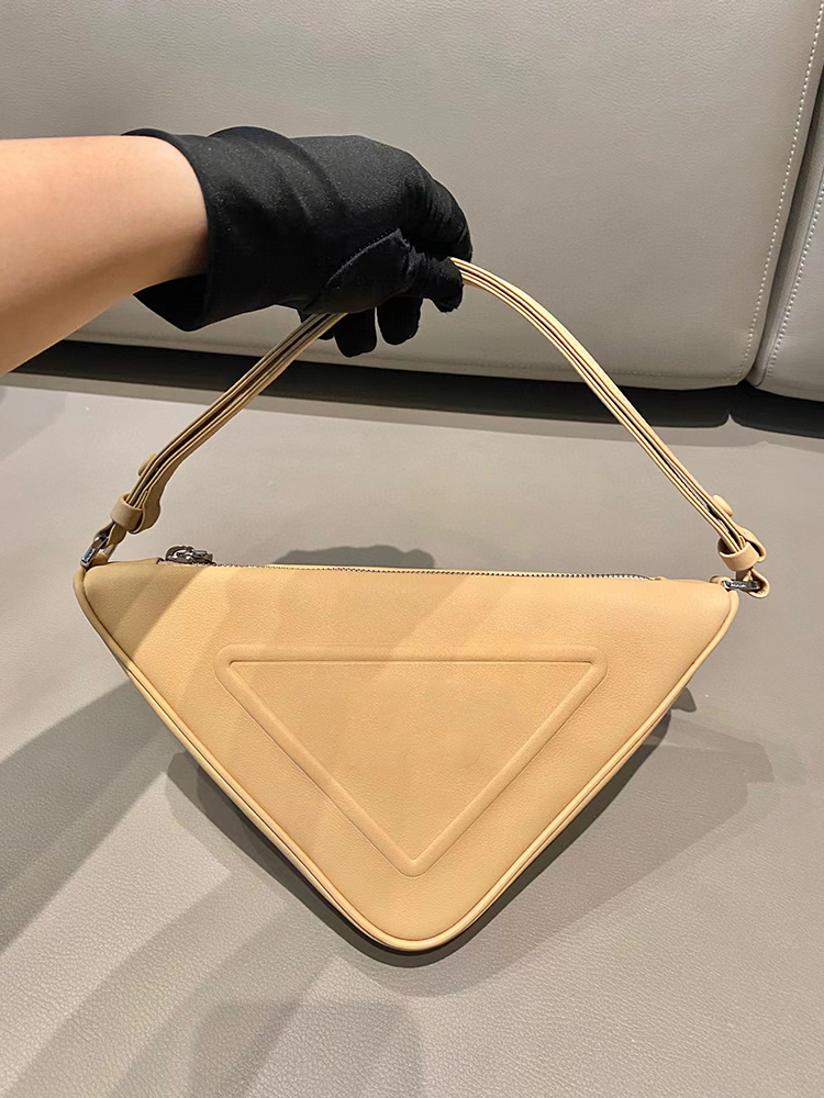 

Shoulder Bags Designers Triangle Crossbody Bag Handbags 2022 Fashion High Quality Clutch Tote Zipper Wallets Purses Handbag, Box(not sold separately)