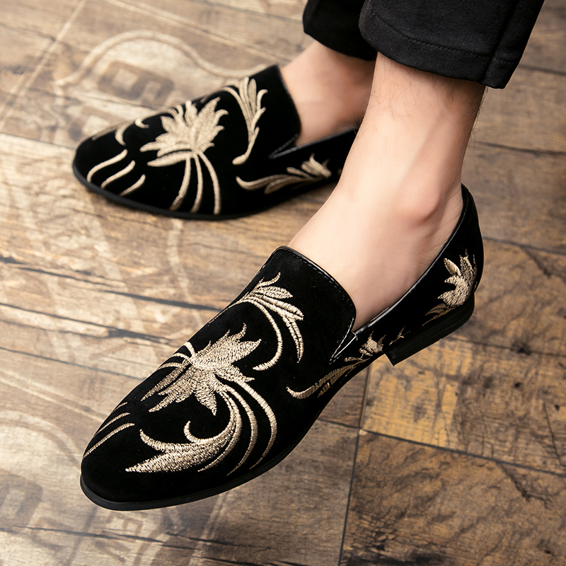 

Loafers Men Shoes Solid Color Artificial Suede Pure Hand-embroidered Simple Classic British Business Pointed Shoes HM546, Clear