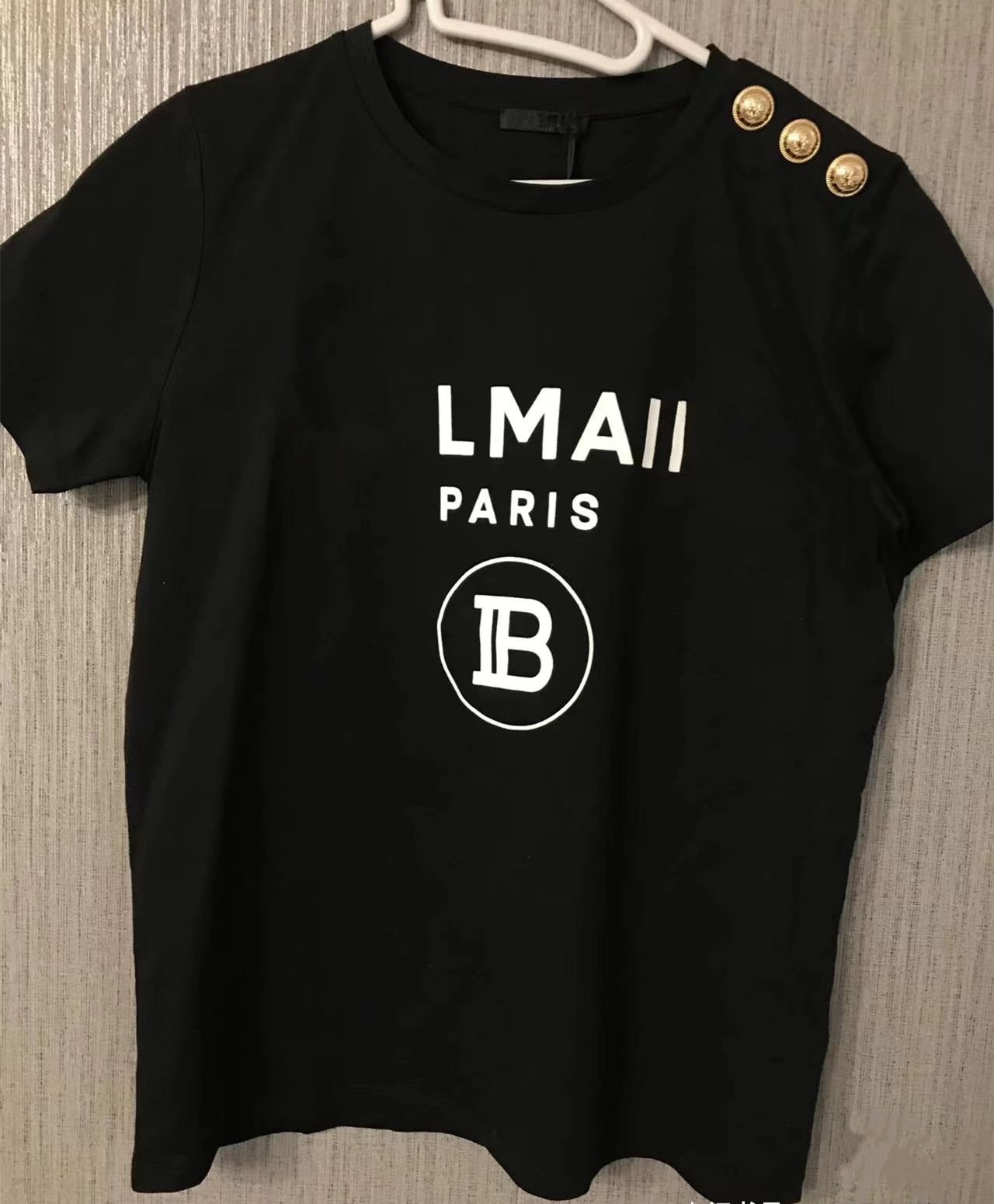 

2022 Luxury designer T Shirt Men Women Tee Shirt Short Sleeve Woman T-Shirts Gold Button Harajuku Tops Cotton Summer Clothes Fashion balma, A23 high quality