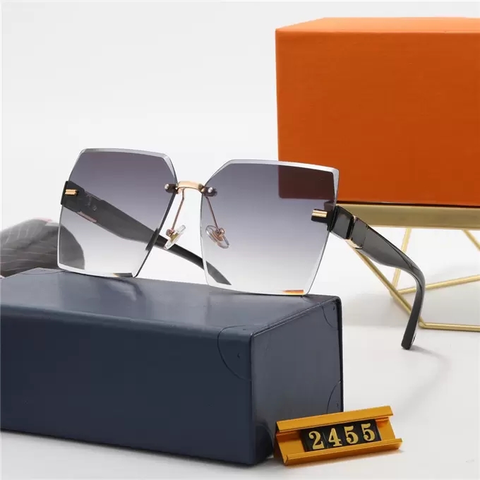 Designer de haute qualité au large des lunettes de soleil pour les femmes UV 400 Lens Aviators Aviators Lunettes de soleil Men Metal Vintage Styl