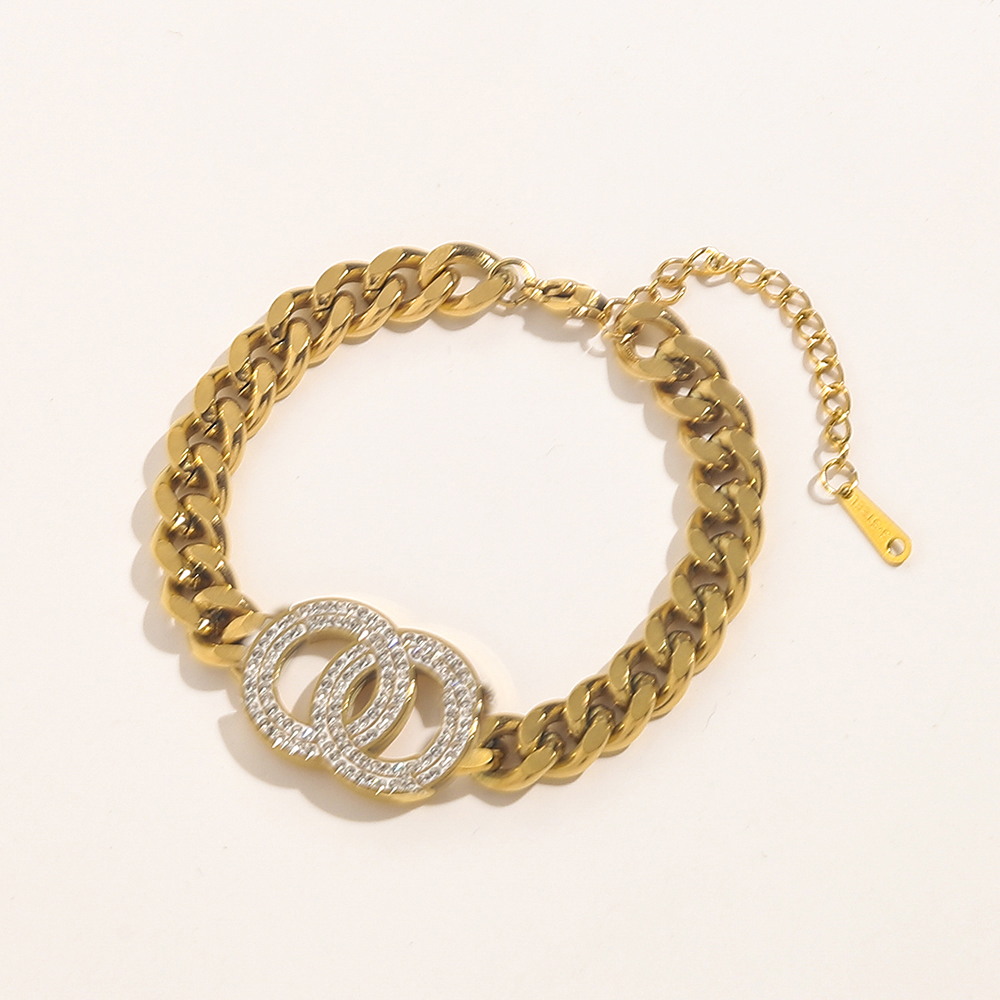 

Brand Desigenr Letter Printed Back Letters Bracelets Fashion Mens Womens 100% Stainless Steel Crystal Bracelet Bangle Link Chain Simple Women Wedding Jewelry Gifts