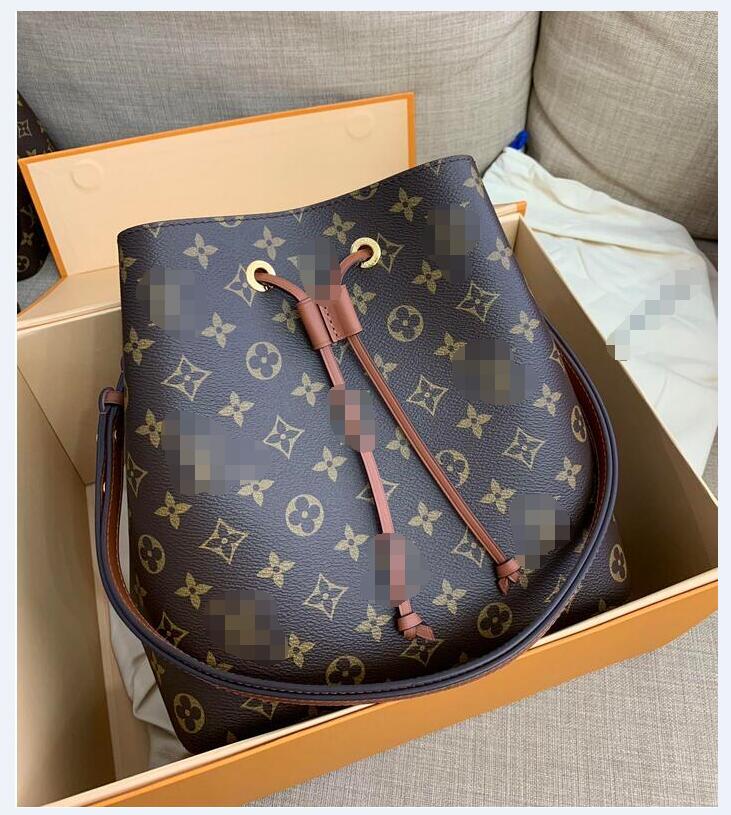 

GGs Louiseity Viutonity LVs YSLs 2022 Designers Luxury Women Mini Backpack Handbags Luxurys Shoulder Bags Designers Travel Messenger Bag