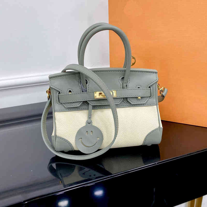

h Family Classic Bag 2022 Leather Color Matching Trend High Quality Portable Single Shoulder Menger Women's Guangzhou, Gray