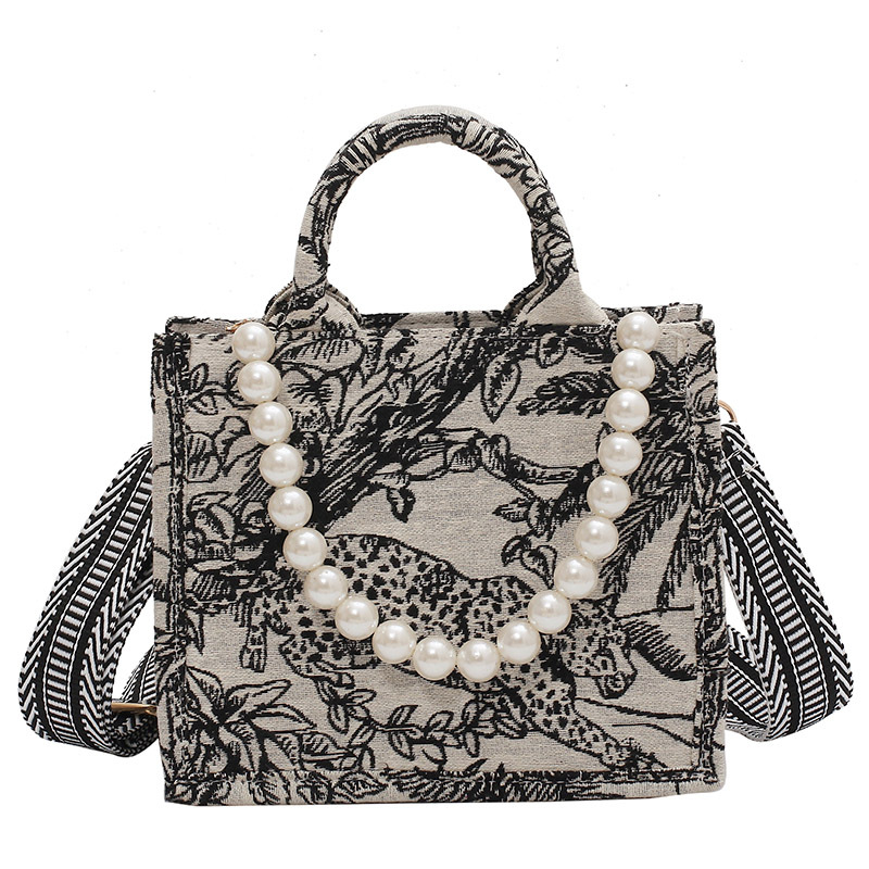 

Fashion Luxury Handbags Designer Bags Cross Body Handbag Shoulder Bag High Quality Large Capacity Embroidered Shopping Tote, Black small