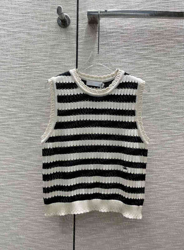 D..R 22ss Womens Sweater Striped Knitted Vest Classic Version Little Bee Logo Contrast Camisole Tanks Luxury Designer Tops Clothing