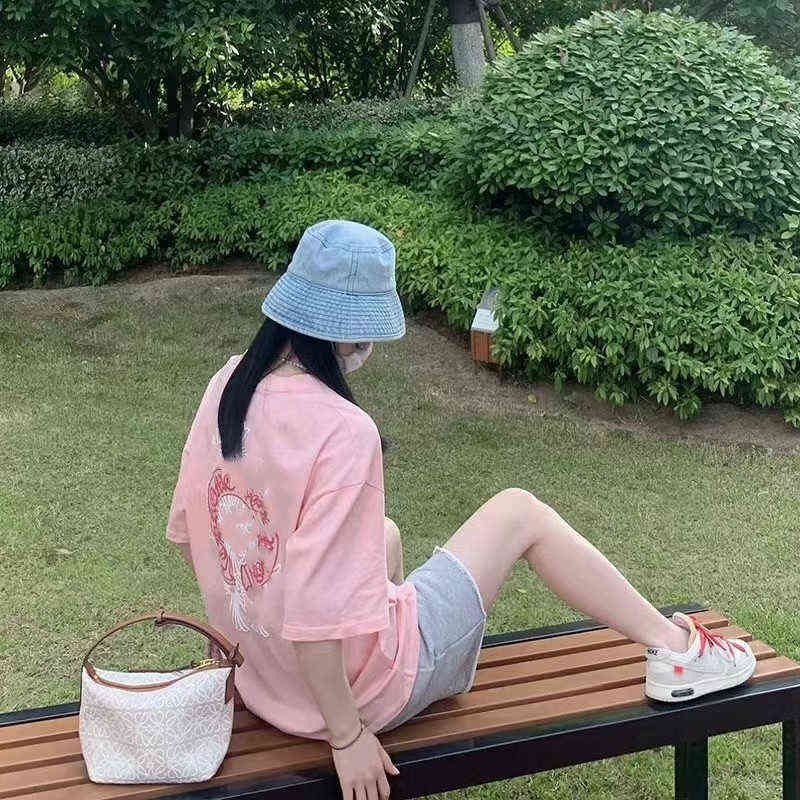 

Factory Online Export Designer Brand Short Sleeves 22 Ch Horseshoe Letter Blossom Pink Print Round Neck Loose Sleeve Women's T-shirt Top