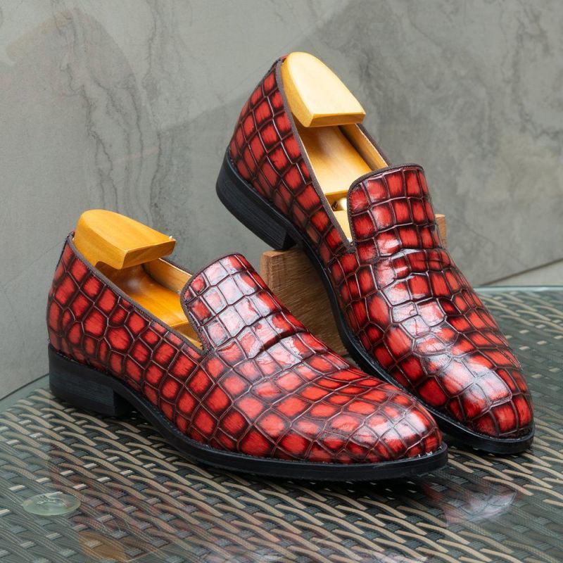 

Loafers Men Shoes Solid Color Trend Shiny Luxury Stone Texture Simple Classic Wedding Banquet Pointed Toe Leather Slip-on Dress Shoes KB246, Clear