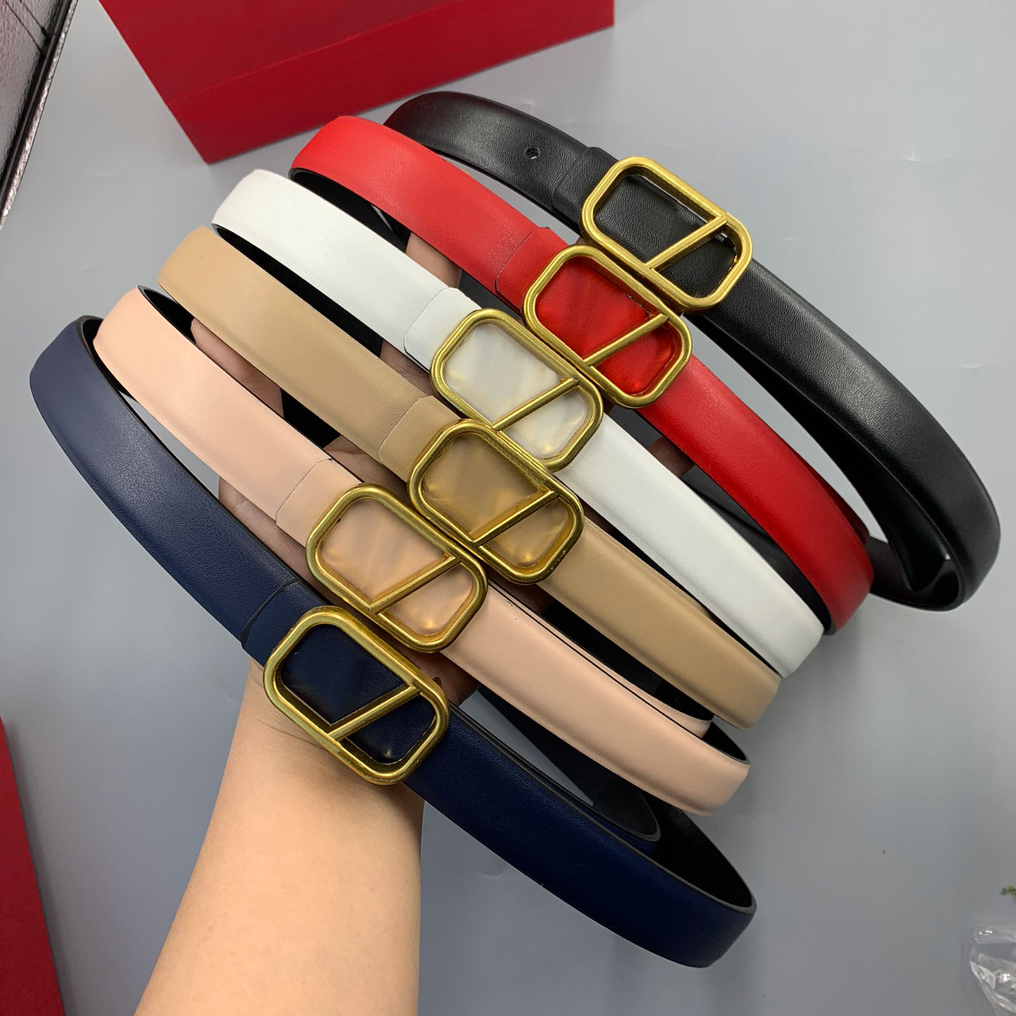 

Classic solid color Gold letter belts for women designers Luxury designer belt Vintage Pin needle Buckle Beltss 6 colors Width 2.3 cm size, White