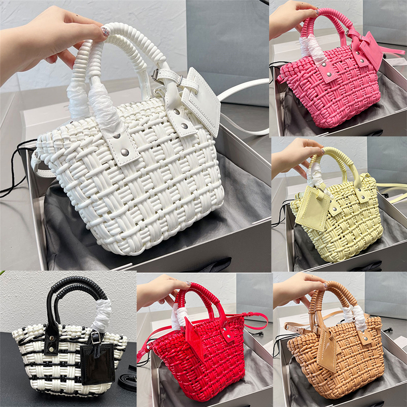 

Designers Bistro XS Basket bag With Strap in white varnished fake calfskin Women High Quality Summer Beach Fashion Shoulder Crossbody Purses Mini Clutch Bag