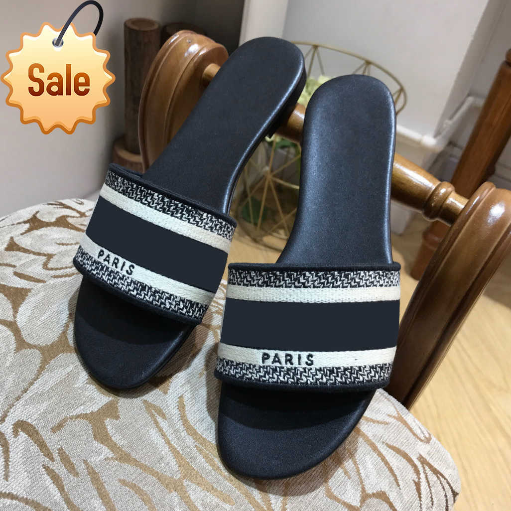 

2021 Women Luxury Designer Sandals Slippers Leather Summer Flat Slipper Embroidery Fashion Beach Woman Big Head Rainbow Letters 35-42 D 100, Gold