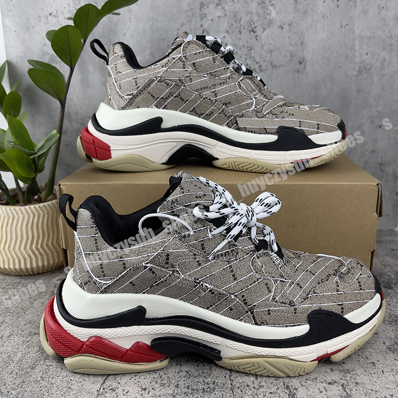 

2022 Mens Triple S Shoes 17FW Sneaker Womens Paris Black White Letter Colorful Blue Bright Red Rice Ash Grey Silvery Retro Ladies Designer Casual Trainers, Customize