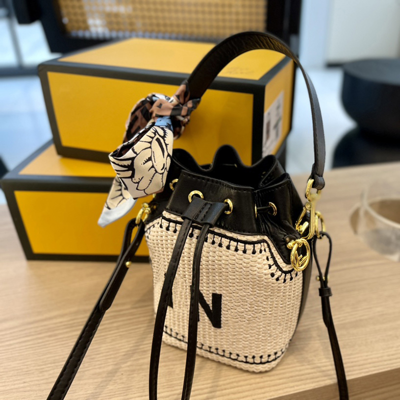 

Women Designer Bucket Bag Fashion Shoulder Bags Drawstring Mon Tresor Luxurys Cross Body Designers F Handbag Crossbody Purse Clutch Handbags 2208121D, Khaki