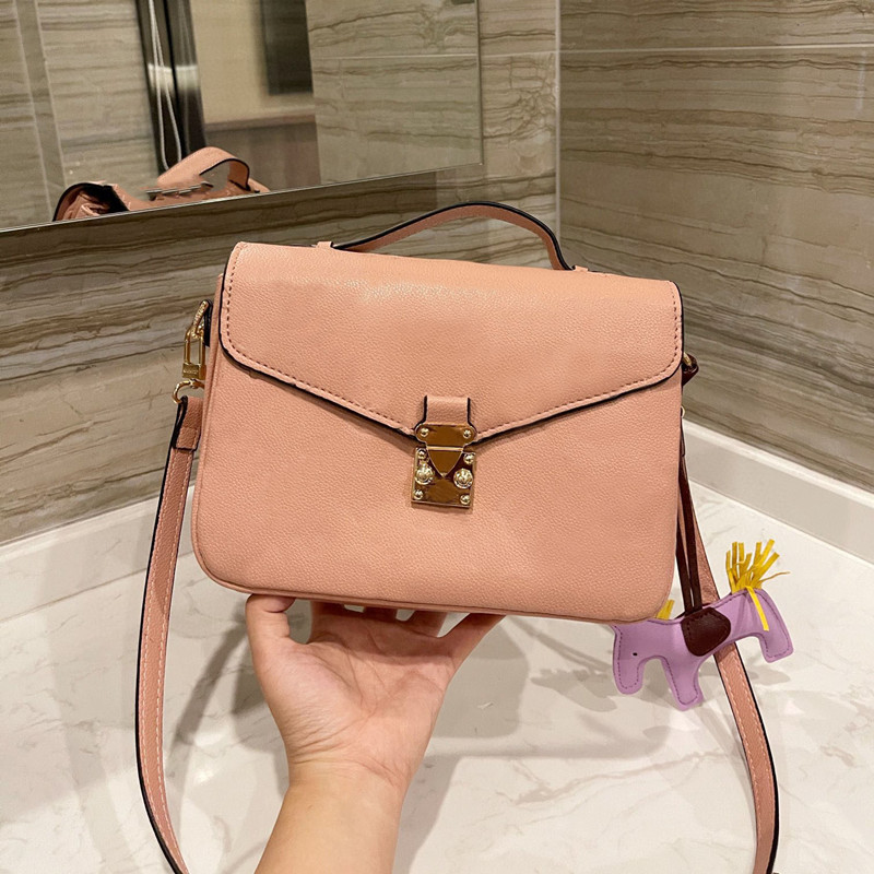 

2022 Luxurys designer Embossing bag top Quality Ladies handbag Women fashion mother genuine leather purse handbags shoulder bags wallet 09, Black