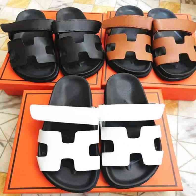Designer Slipper Herme Women Sandals Chypre Summer Velcro H Pantres de femmes Place de vacances pour femmes Holiday