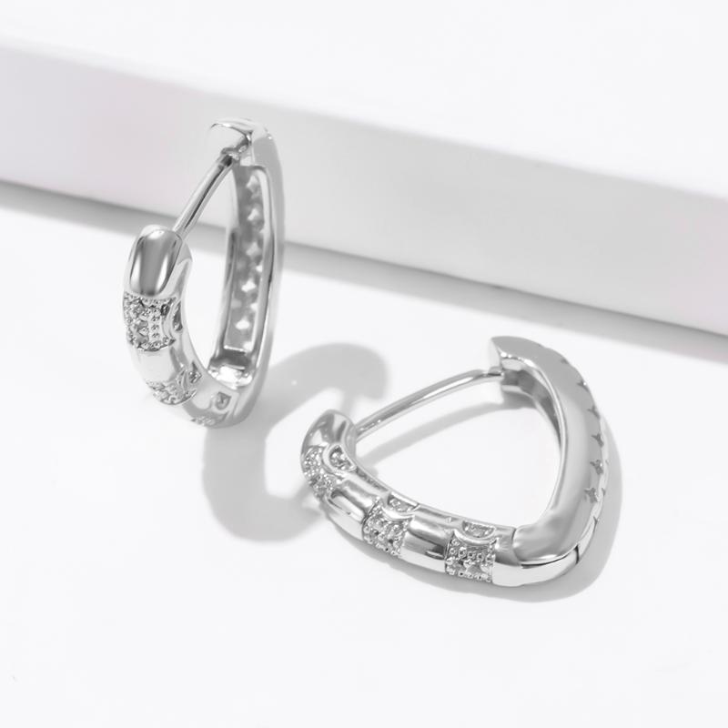 

Hoop & Huggie Yunkingdom Red/Blue/Green/White Cubic Zirconia Luxury Jewelry Silver Color Earrings For Women V-Shape Original Earings