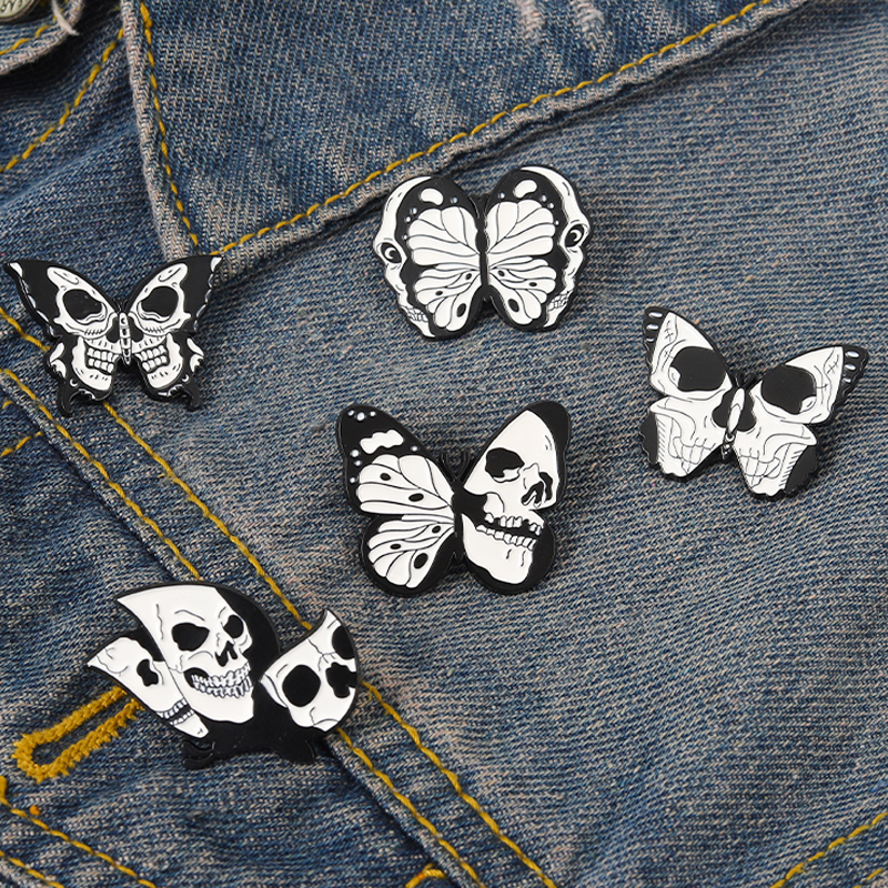 

Skeleton Butterfly Brooches Enamel Pins Black Skull Custom Gothic Punk Lapel Clothes Badges Bag Hat Jewelry Gift for Kid Friends