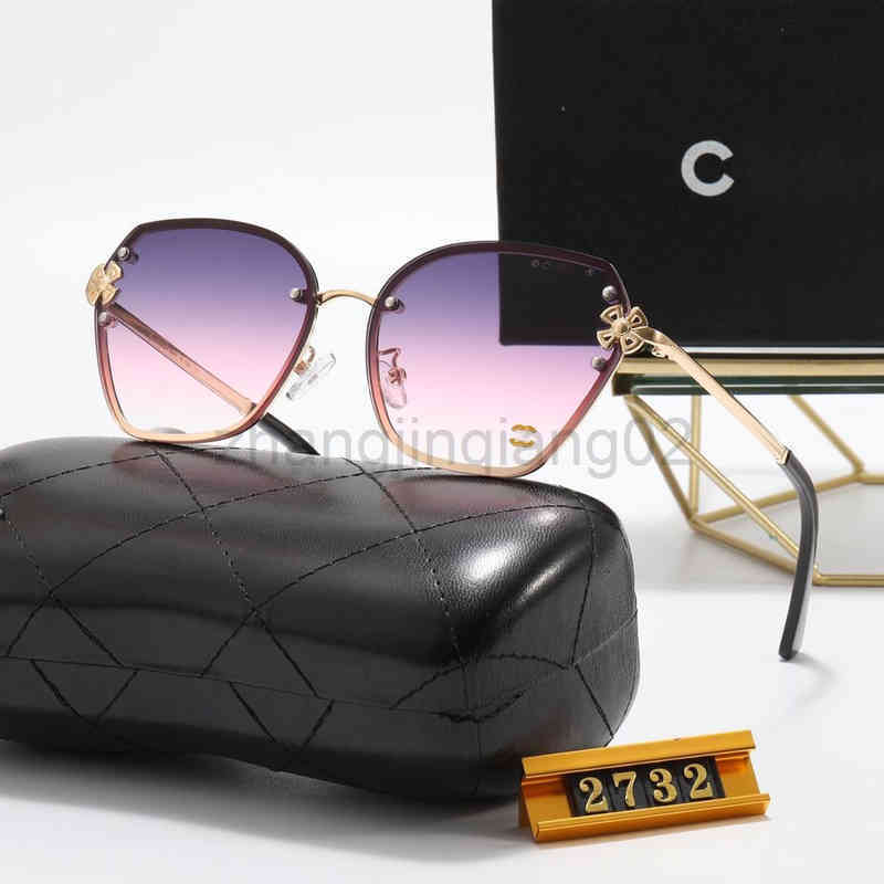 

Designer Channel Sunglass Cycle Luxurious Fashion Woman Mens Banquet New Fashion Oval Face Driving Vacation Summer Sunglasses Counter Box