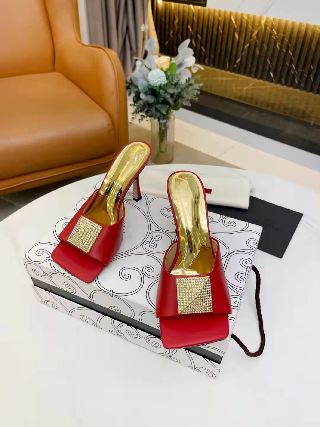 new2022 Summer new woven high heel sandals in four colors, black and white apricot light blue soles, Italian leather injection molding bottoms party