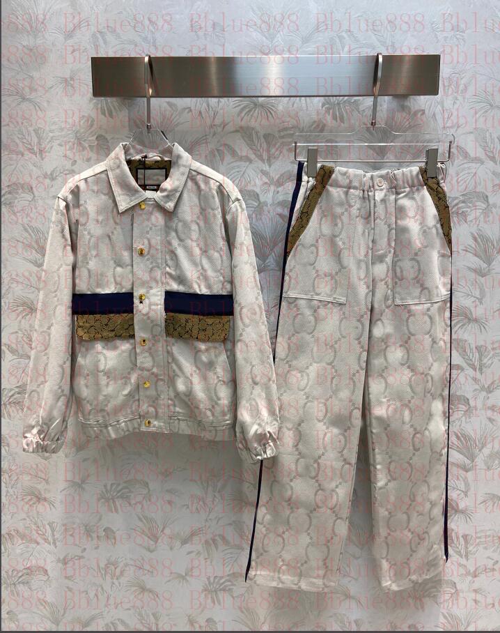 

2022 women'sTwo Piece Pants spring and autumn denim jacket shorts trousers suit version all-match not pick people 812