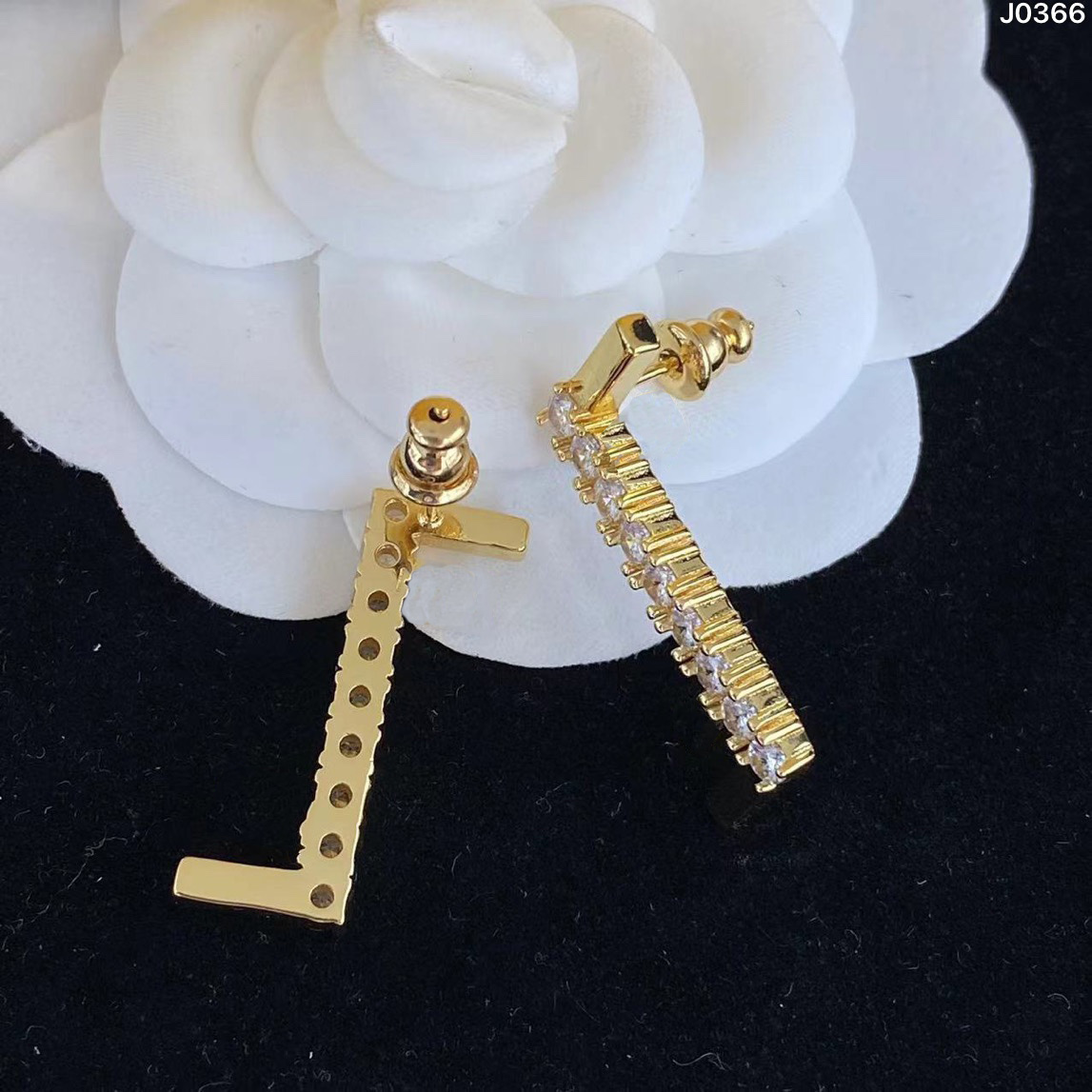 

Fashion Pendant Earring Designer For Women Lady Diamond Stud Earrings Designers Jewelry Hoops Studs Party Letter F Valentine's Day BOX 2022