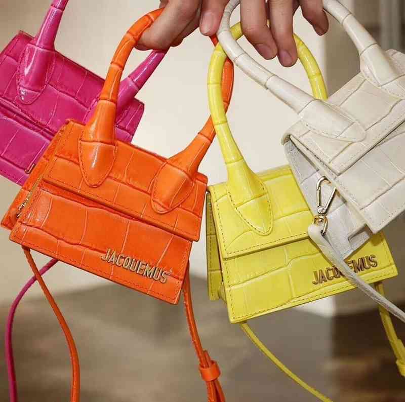 

Designer Handbag Tang Yan's same Jacquems Mini Hand Cross bag crocodile cross bag, White