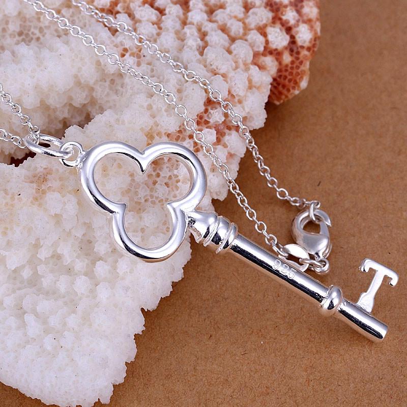 

Pendant Necklaces Style 925 Sliver Three Rings Key Necklace Fashion Jewelry For Women&Girls Daily Party Accessories Anniversary GiftPend